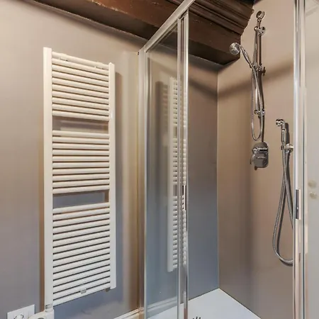 Casa Edgar, Elegant And Classy First Floor 卢卡