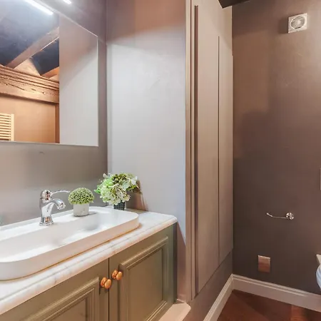 Casa Edgar, Elegant And Classy First Floor *