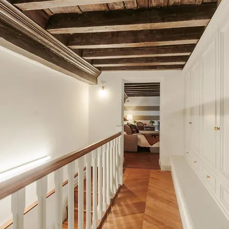 Casa Edgar, Elegant And Classy First Floor *